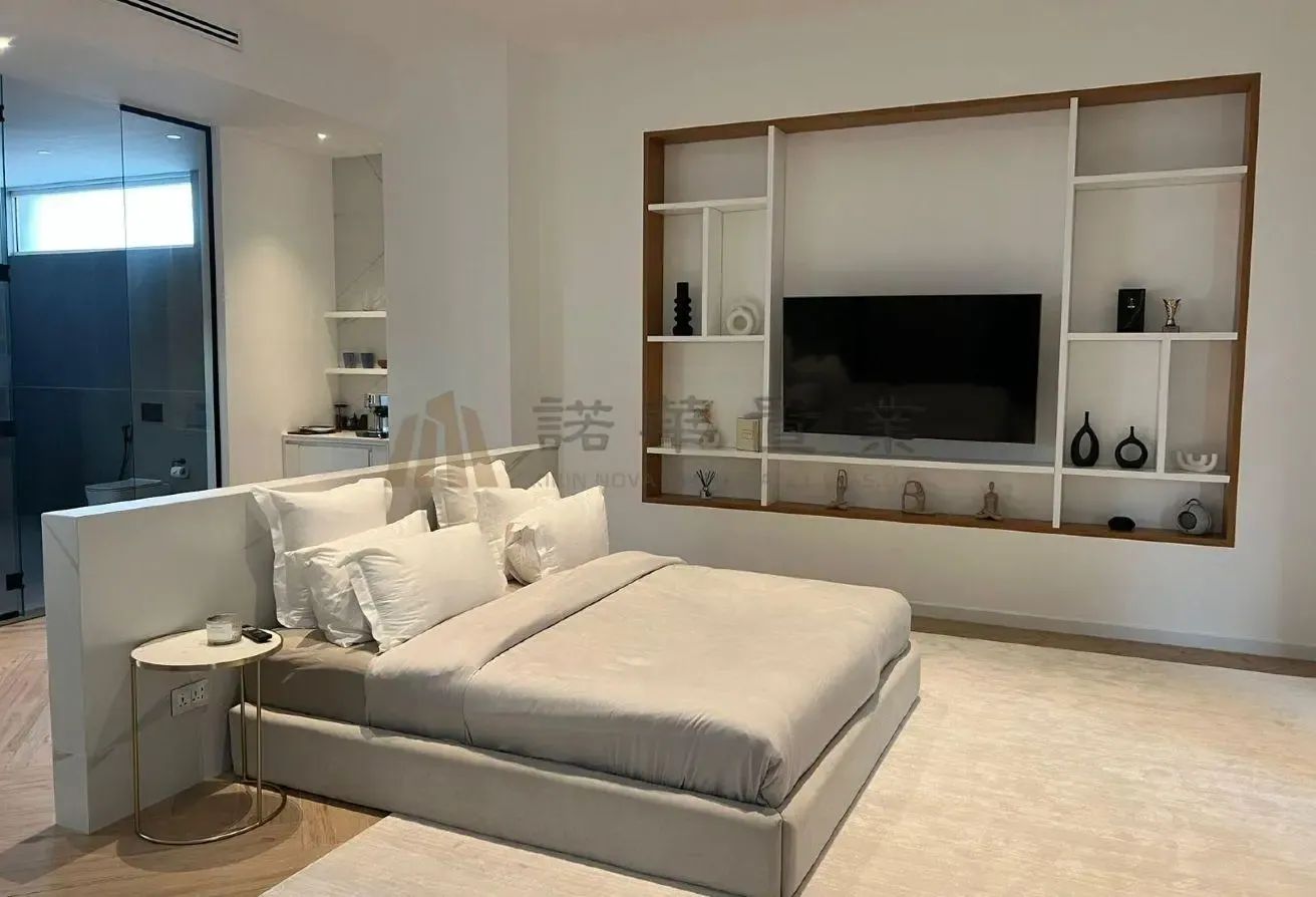 Upgraded | Fully Furnished | Golf View | Vacant