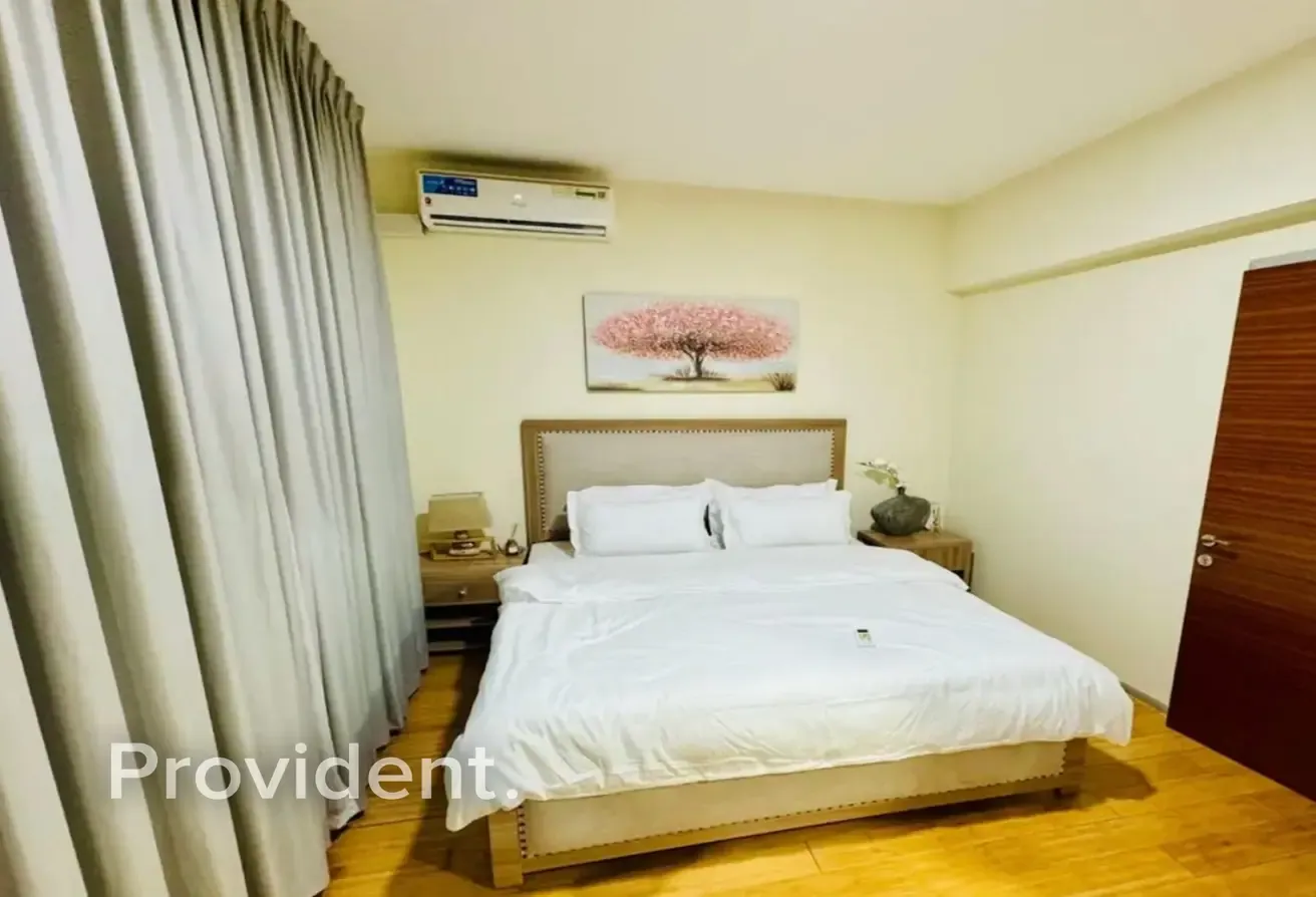 Fully Furnished | Vacant | Huge Layout