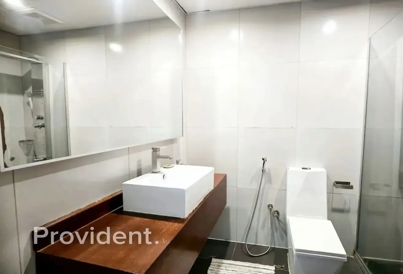 Fully Furnished | Vacant | Huge Layout