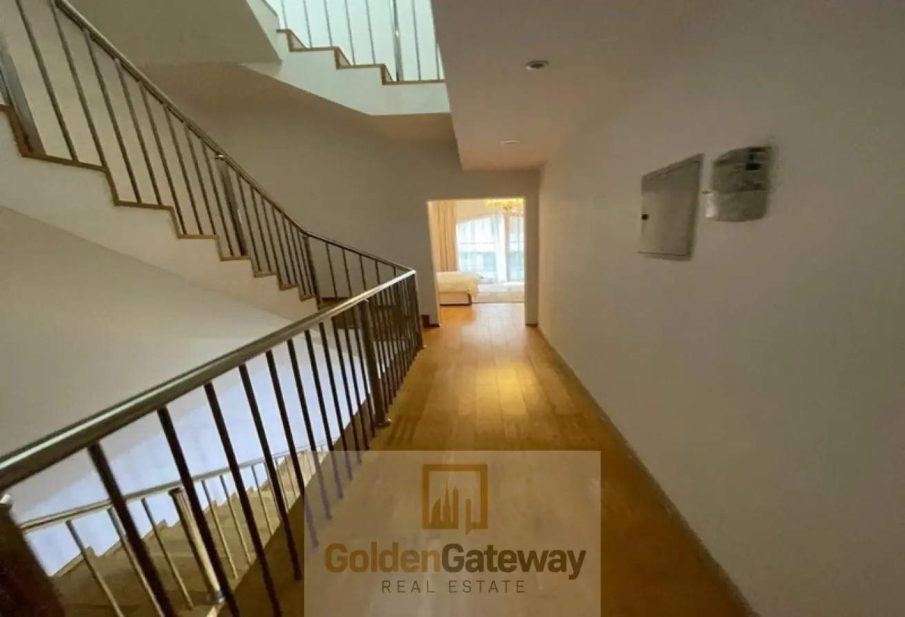 Investor  Deal| Furnished |Vacant| Huge Garden