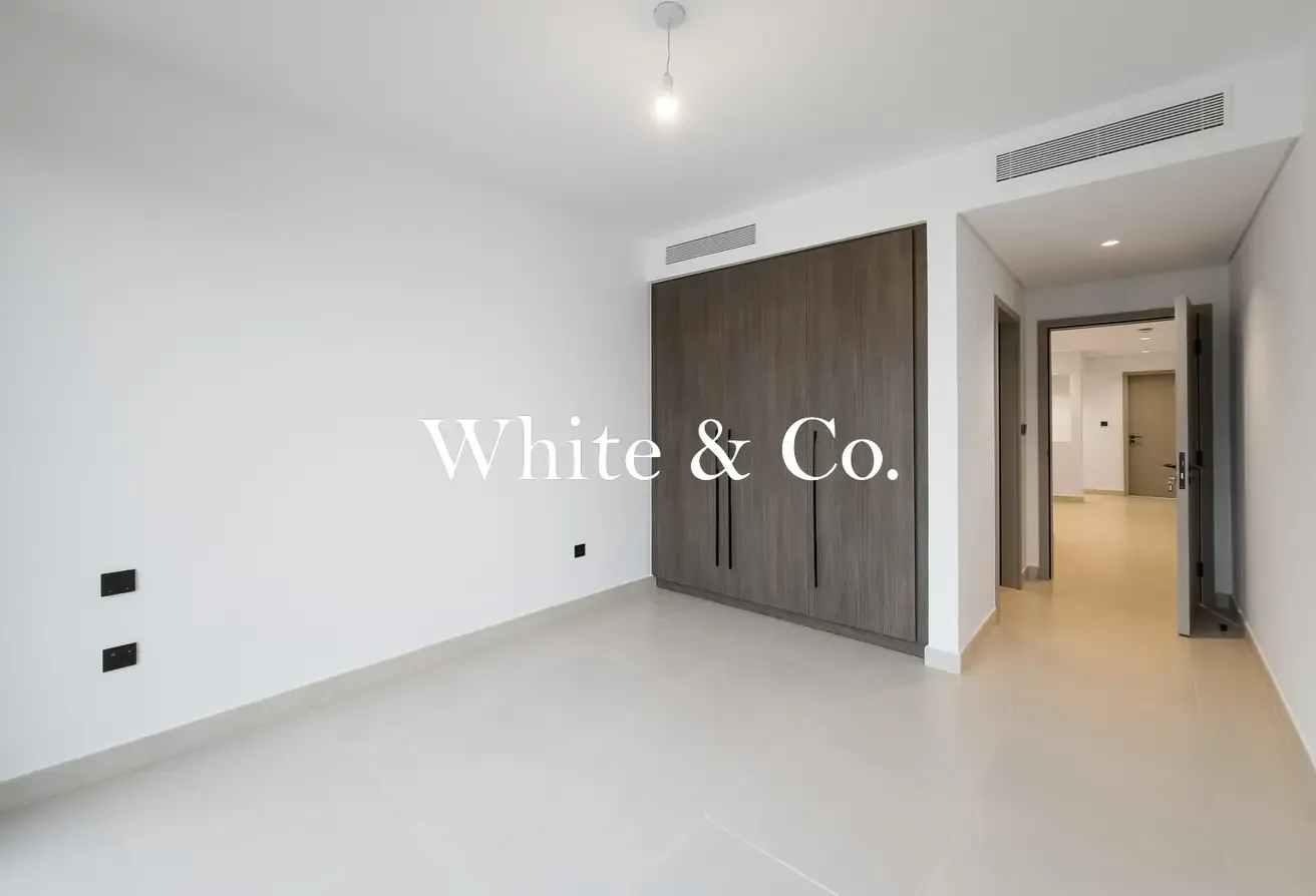 Closed kitchen | Single row | Appliances