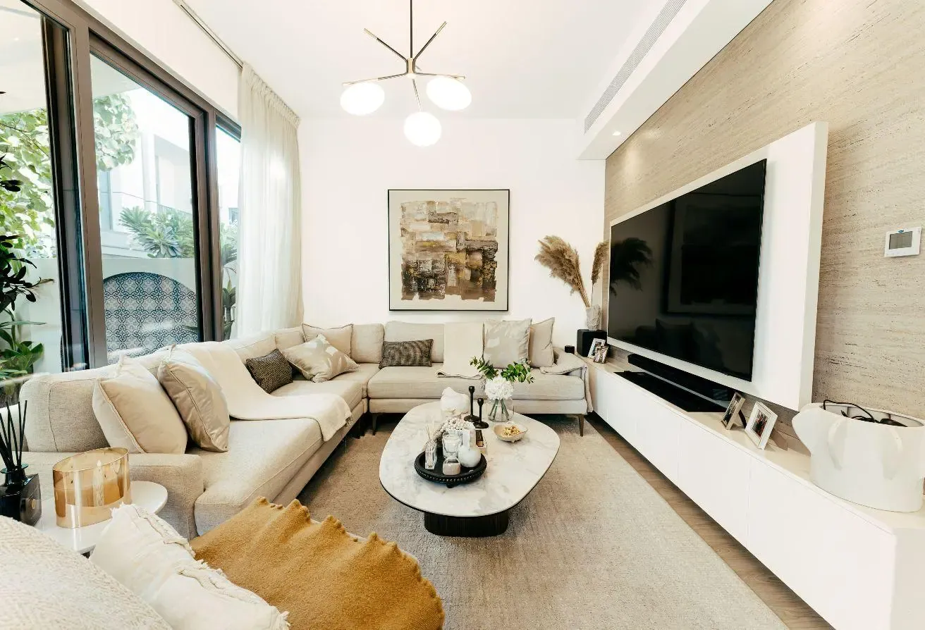 VOT | Upgraded | Extended Garden | Corner Unit