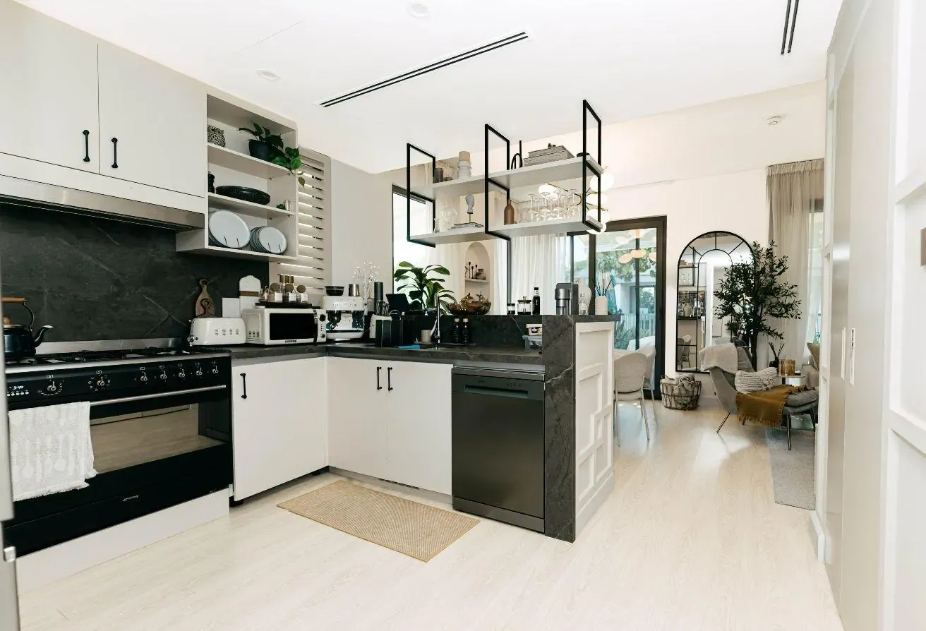 VOT | Upgraded | Extended Garden | Corner Unit