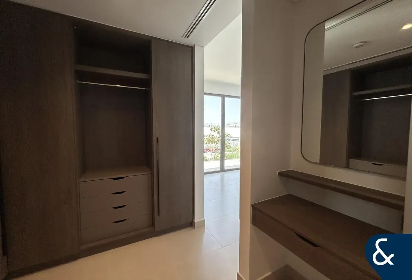 Aura Gardens | Twin Villa | Vacant on Transfer