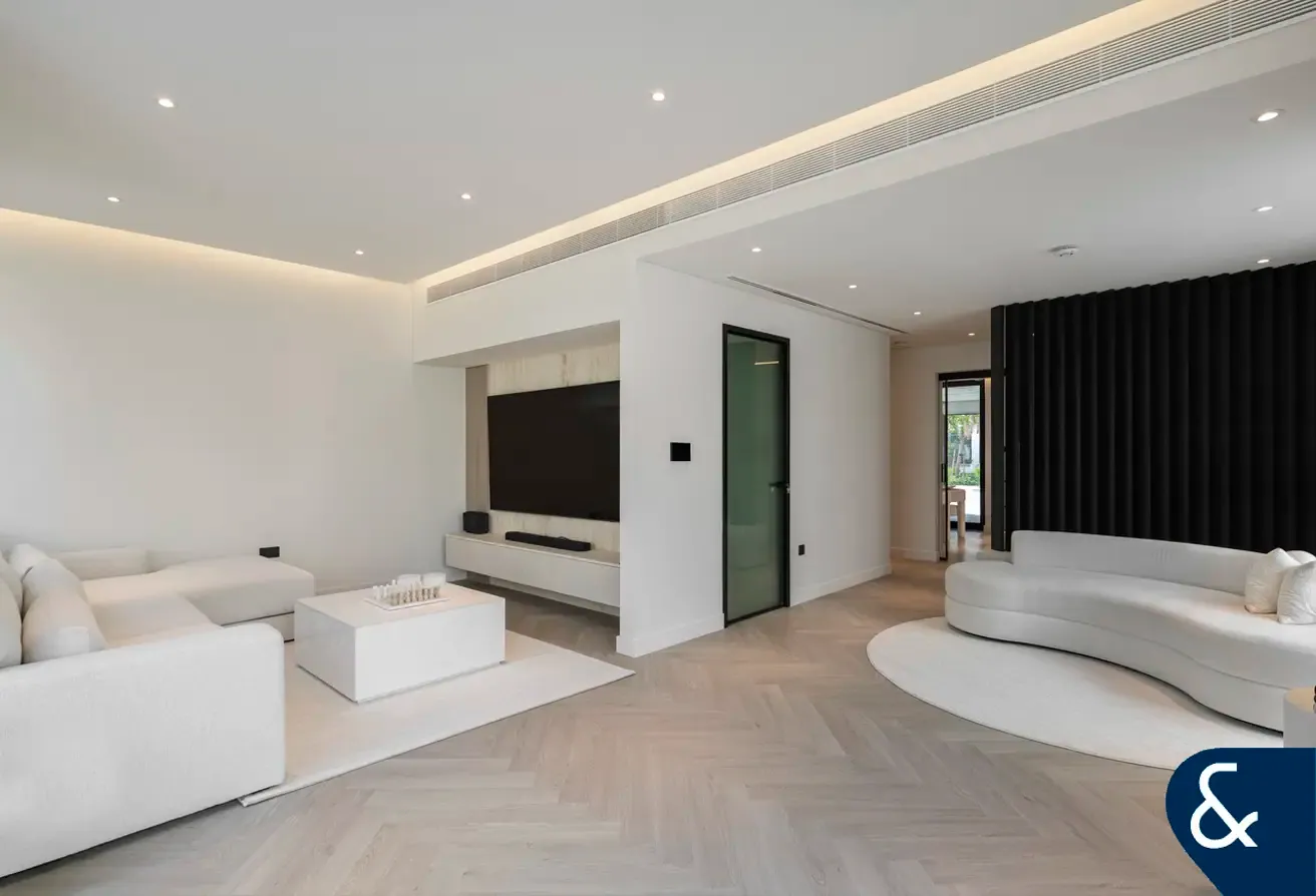 High Spec Renovation | Extended | Exclusive