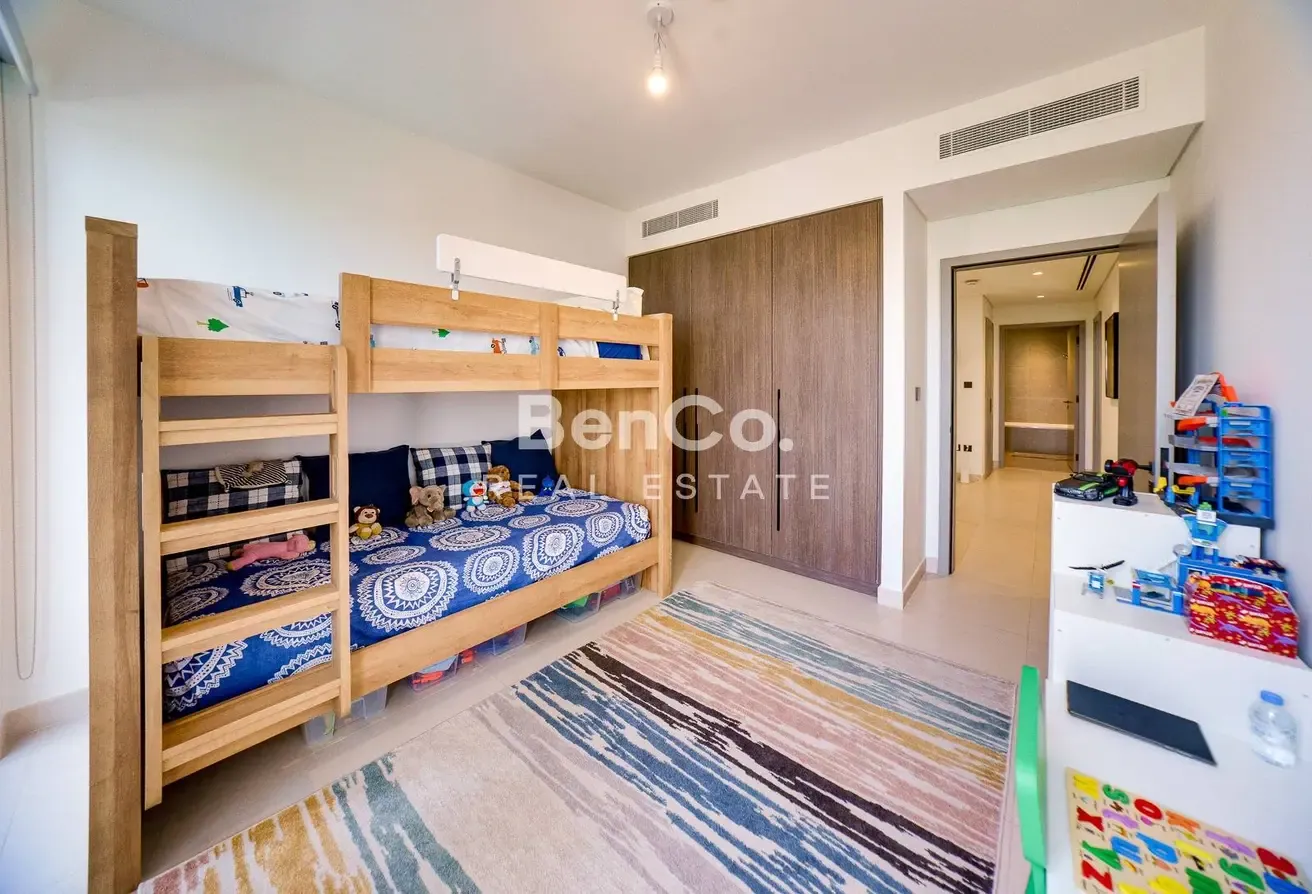 Best Location | On Park | Upgraded