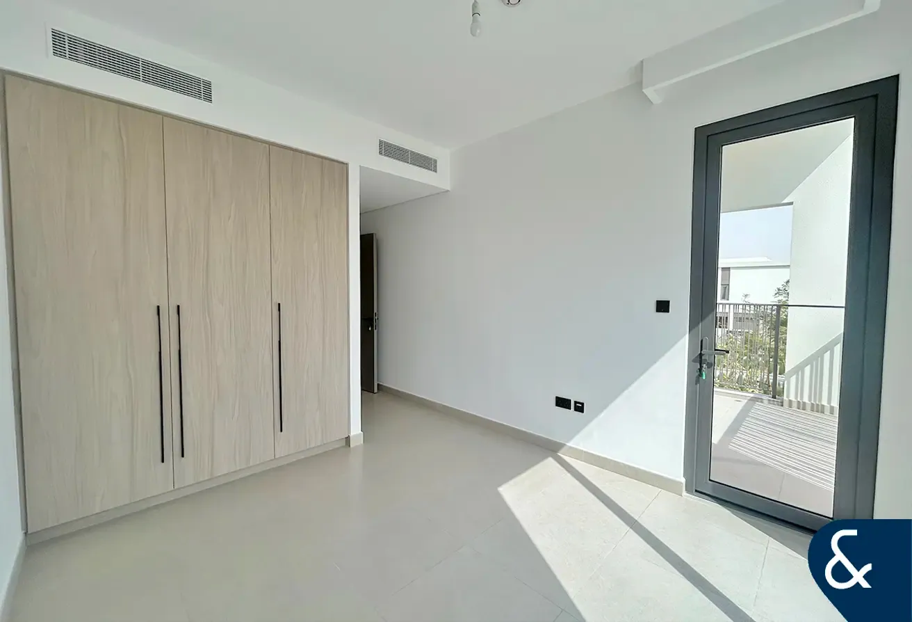 Corner Plot | Opposite Pool | Four Bedrooms