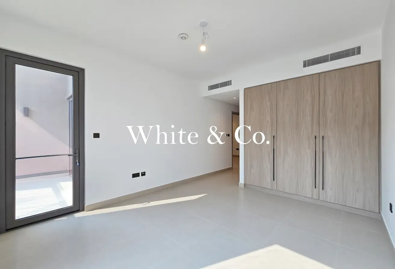 Park backing | Fully upgraded | Landscaped
