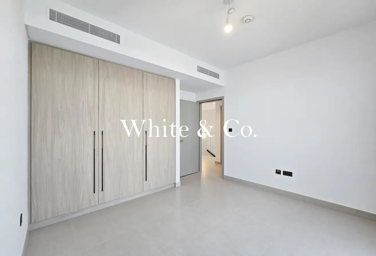 Park backing | Fully upgraded | Landscaped