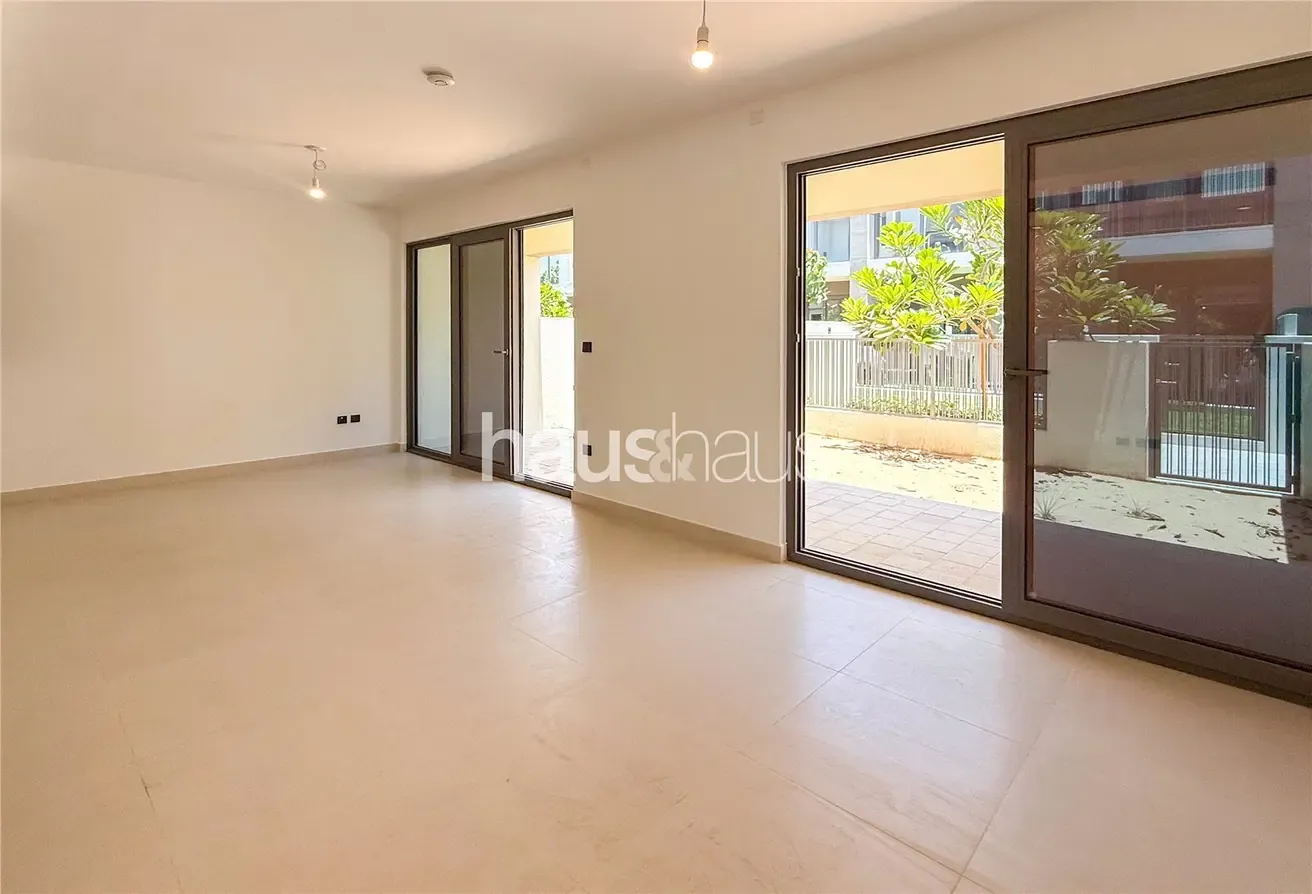 Brand New | Close to park & Pool | Internal