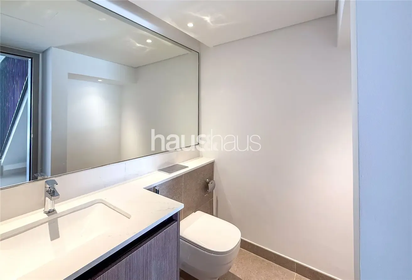 Brand New | Close to park & Pool | Internal