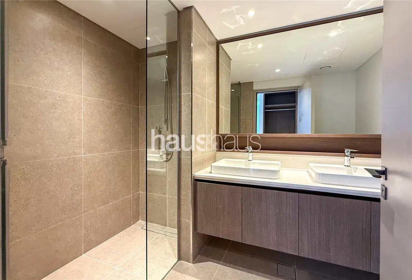 Brand New | Close to park & Pool | Internal