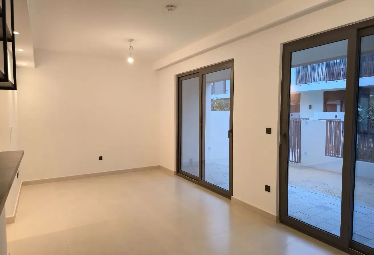 UNFURNISHED | EV CHARGER | COVERED PARKING