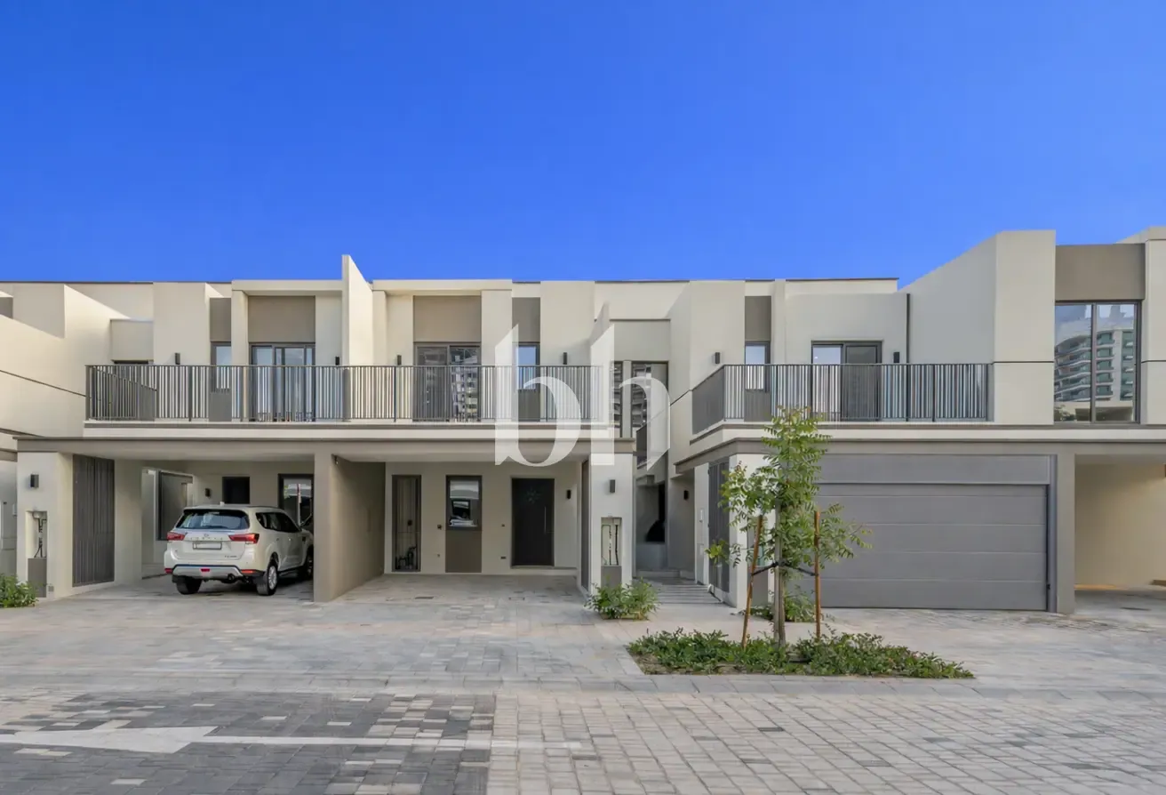 Immaculate Condition | Close to park | Modern