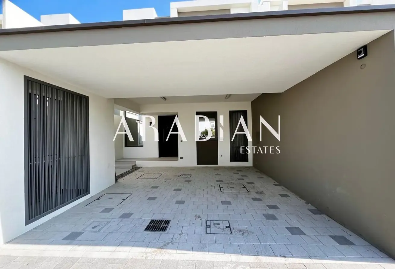 Internal | Motivated | Close to Pool and Park