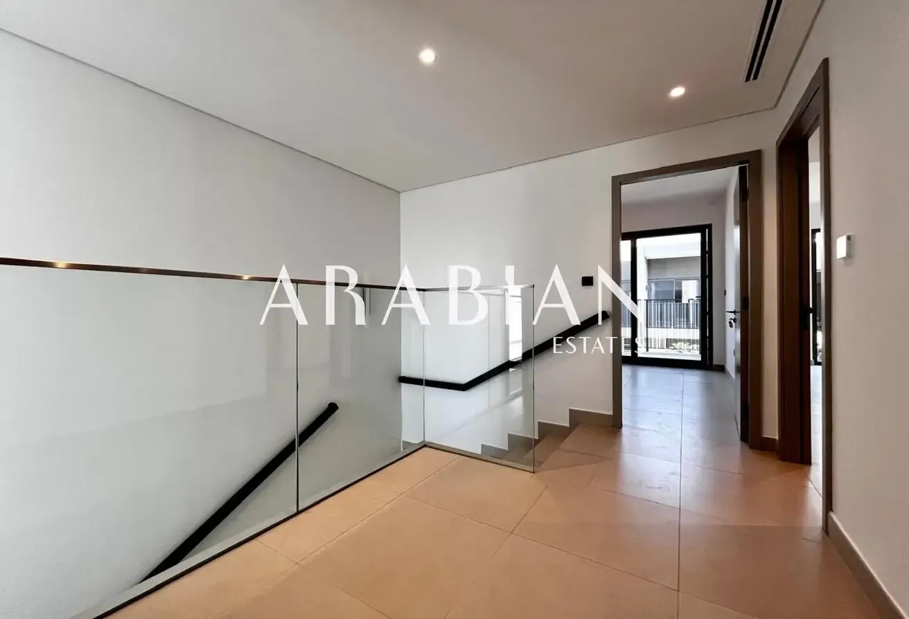 Internal | Motivated | Close to Pool and Park