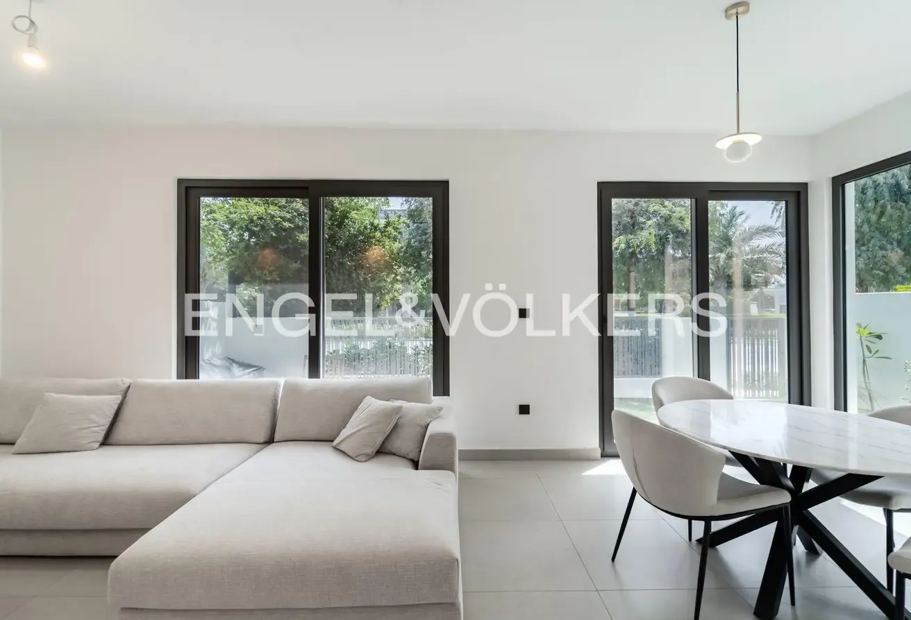 Single Row | Brand New | Prime Location