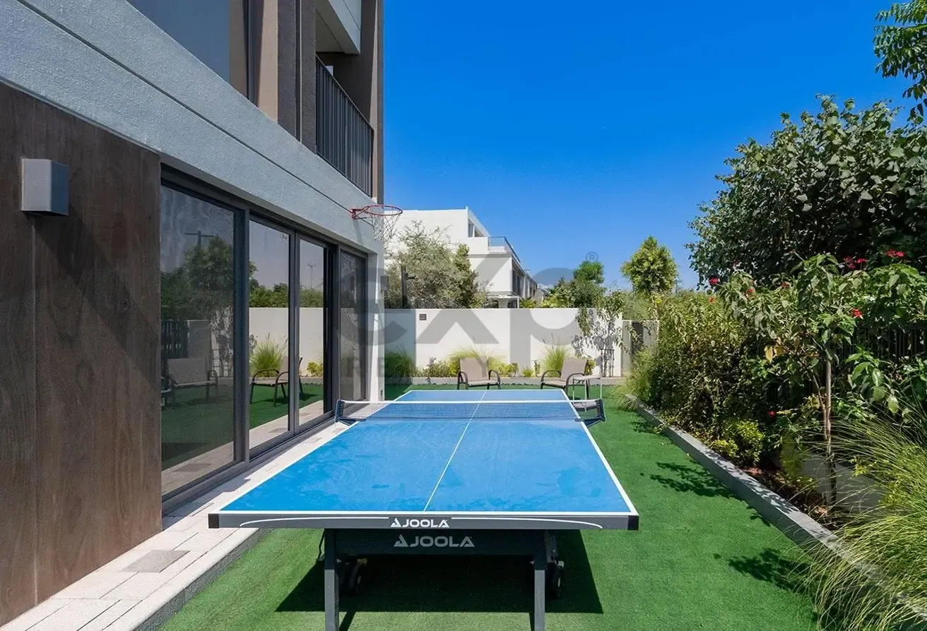 Upgraded Corner Villa | Linear Park | Near Lagoon