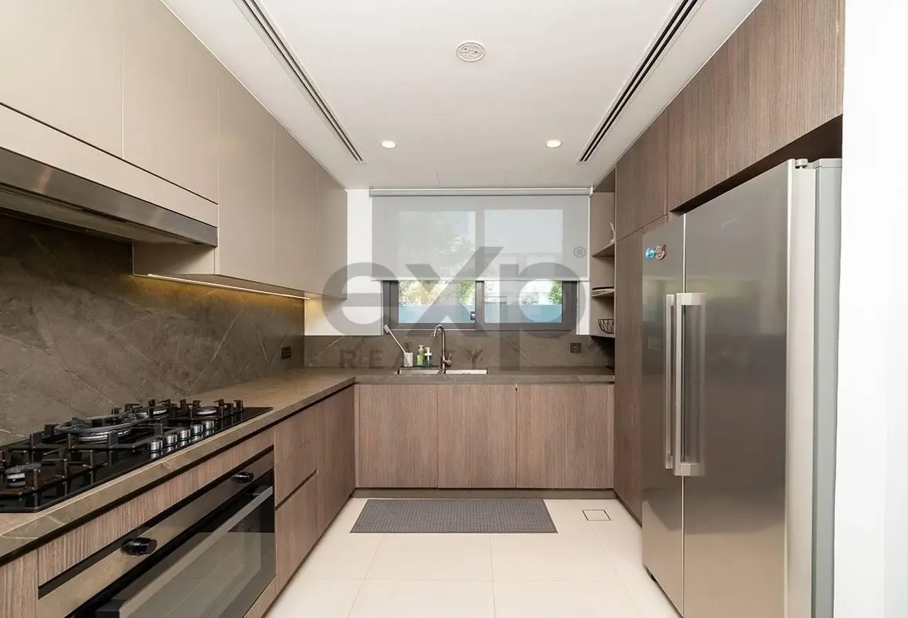 Upgraded Corner Villa | Linear Park | Near Lagoon