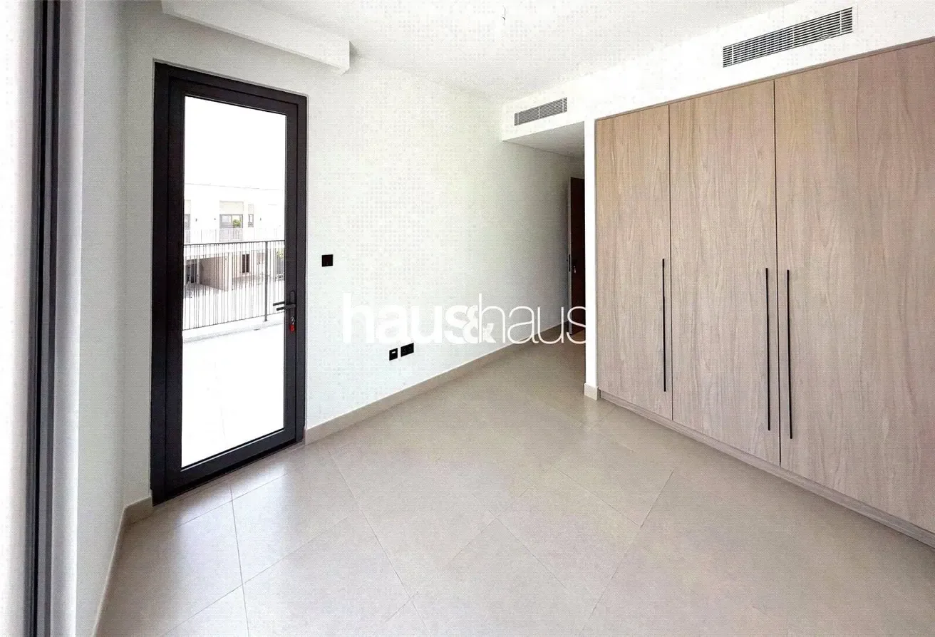 Internal | Brilliant Location | Vacant on transfer