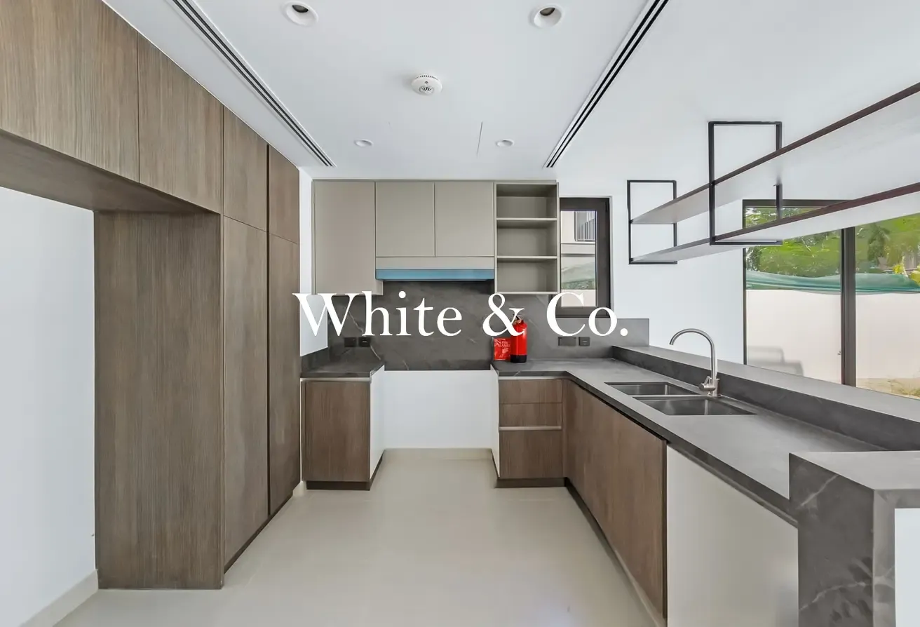 Small greenbelt | Vacant now | View today