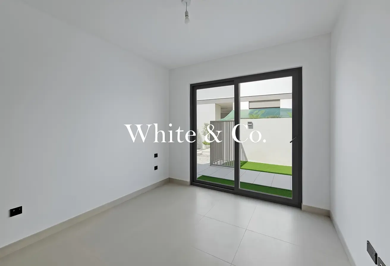 Small greenbelt | Vacant now | View today