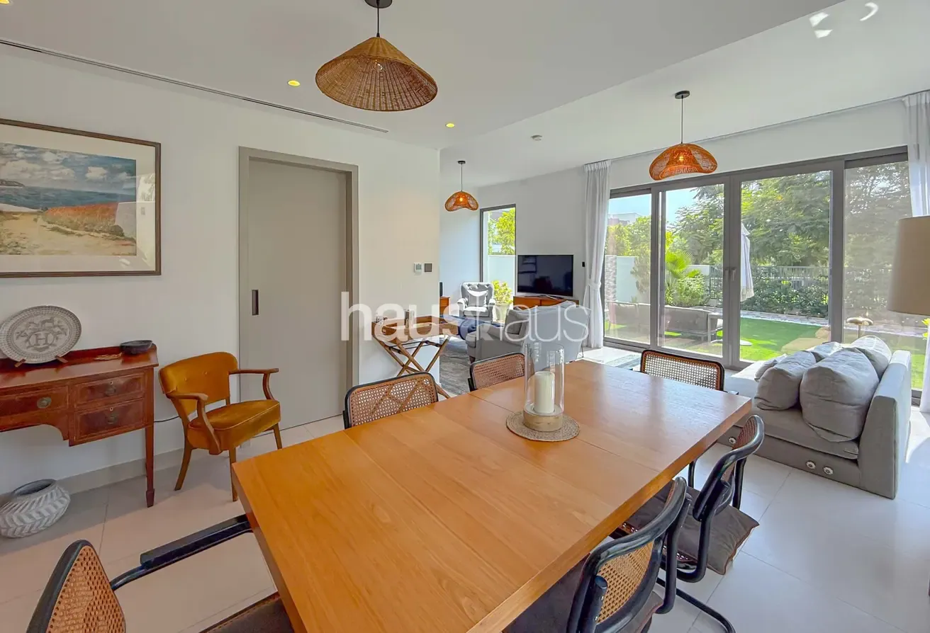 Large Plot | Green Belt | Closed Kitchen