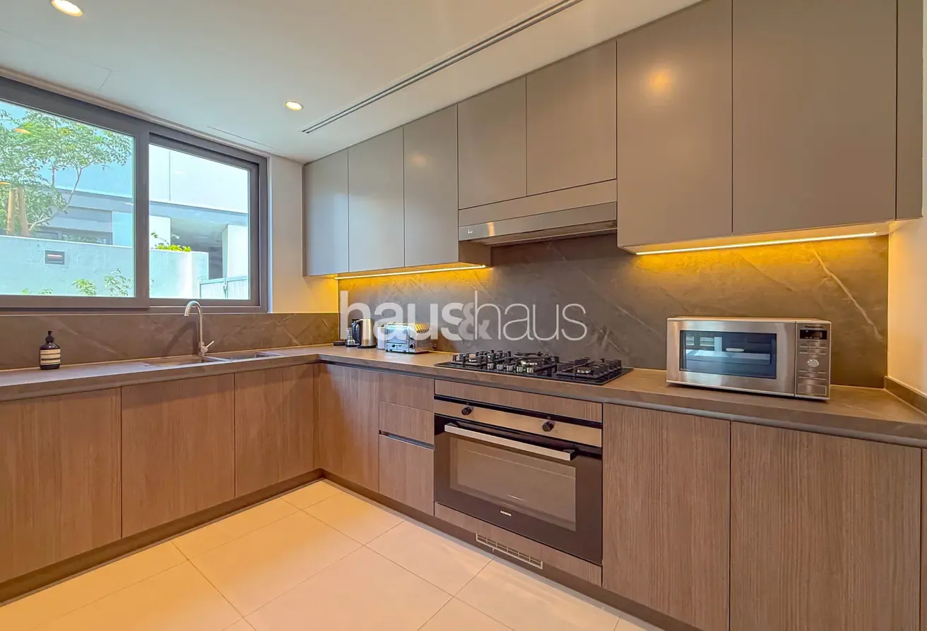 Large Plot | Green Belt | Closed Kitchen