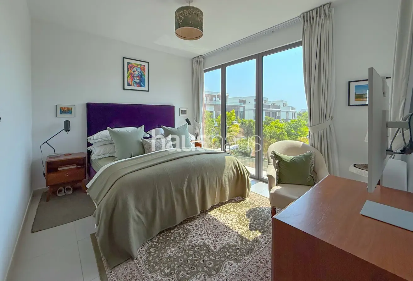 Large Plot | Green Belt | Closed Kitchen