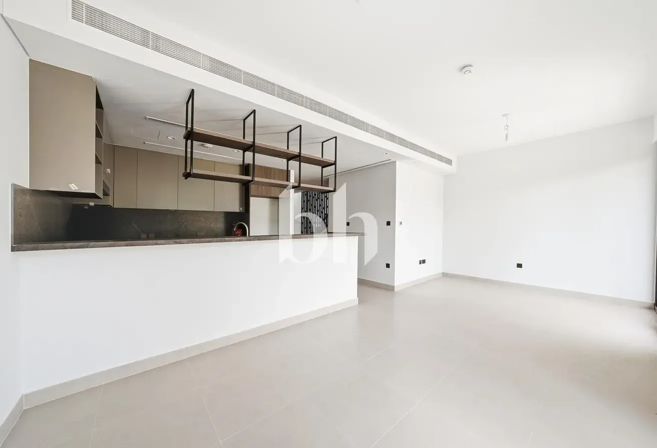 Exclusive | Internal | Close to the pool