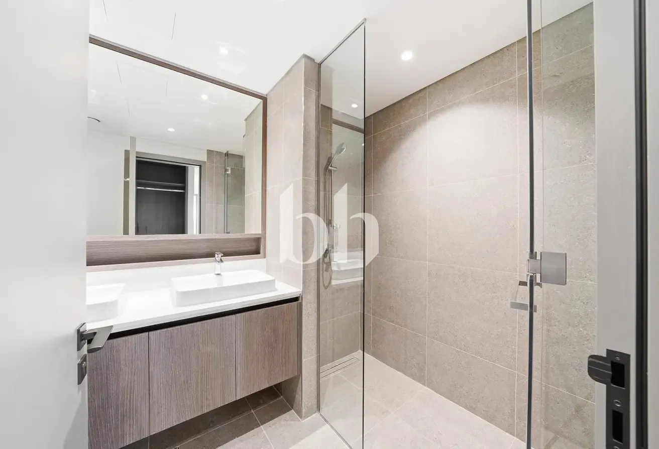 Exclusive | Internal | Close to the pool