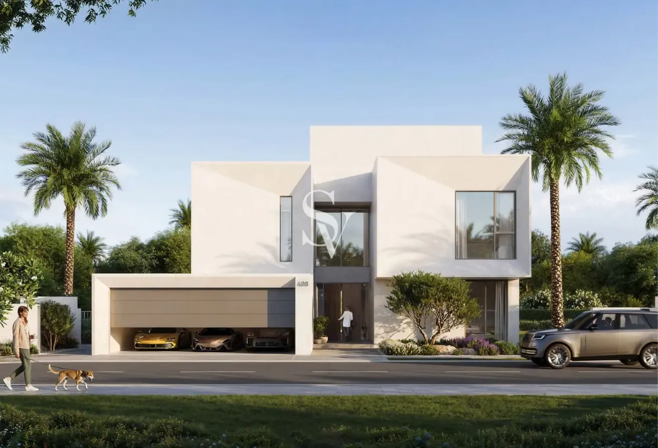 CLOSE TO OP- CORNER PLOT - WATERFRONT VILLA