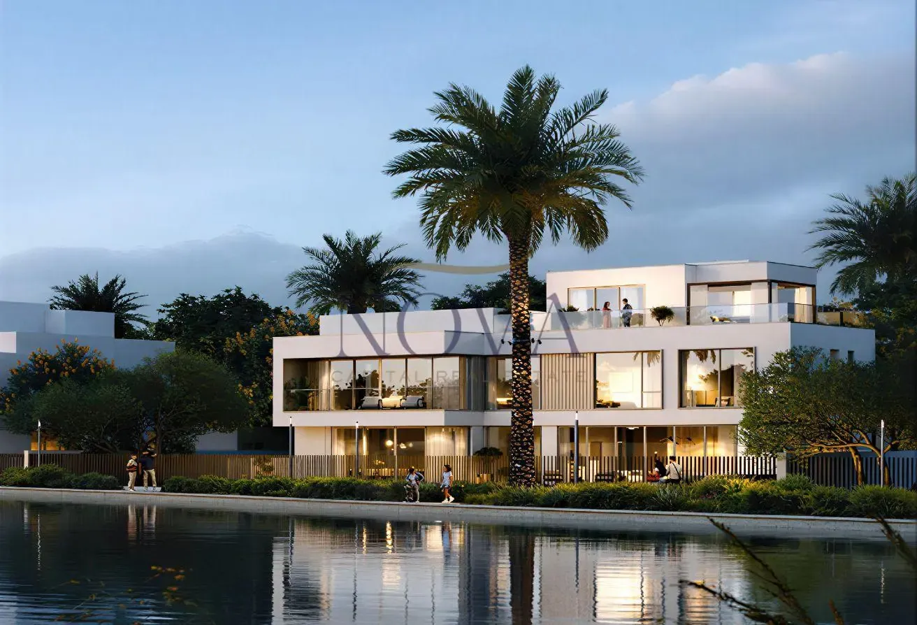 Luxury Waterfront Living | 5BR Villa | Exclusive