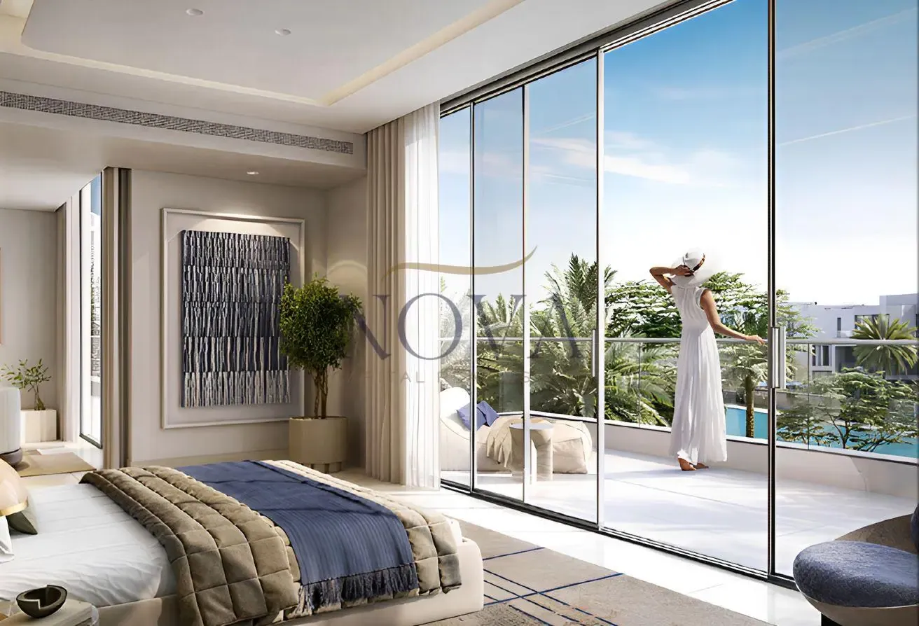 Luxury Waterfront Living | 5BR Villa | Exclusive