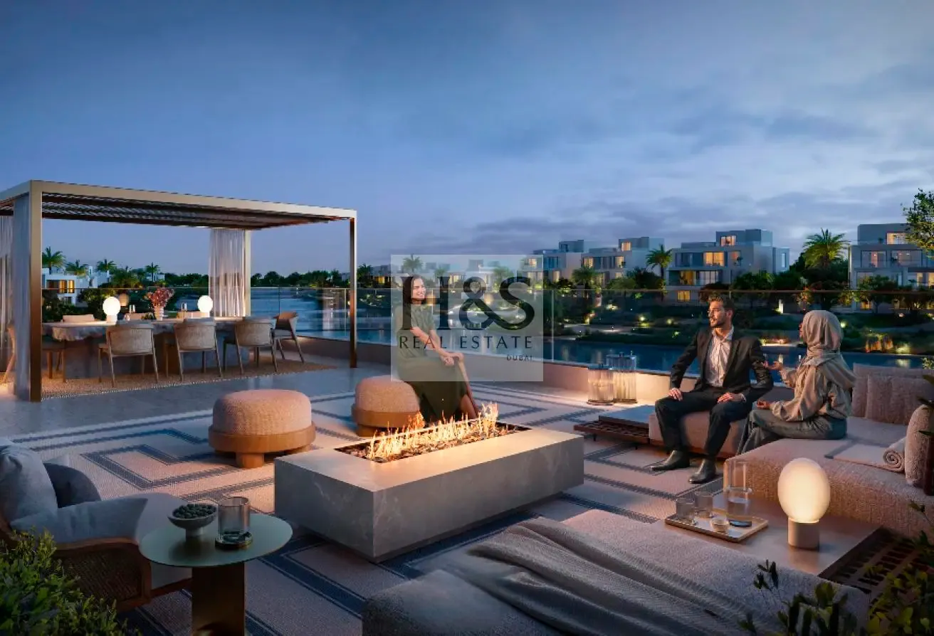 Premium 5BR Corner Villa | Lagoon View | OP Deal