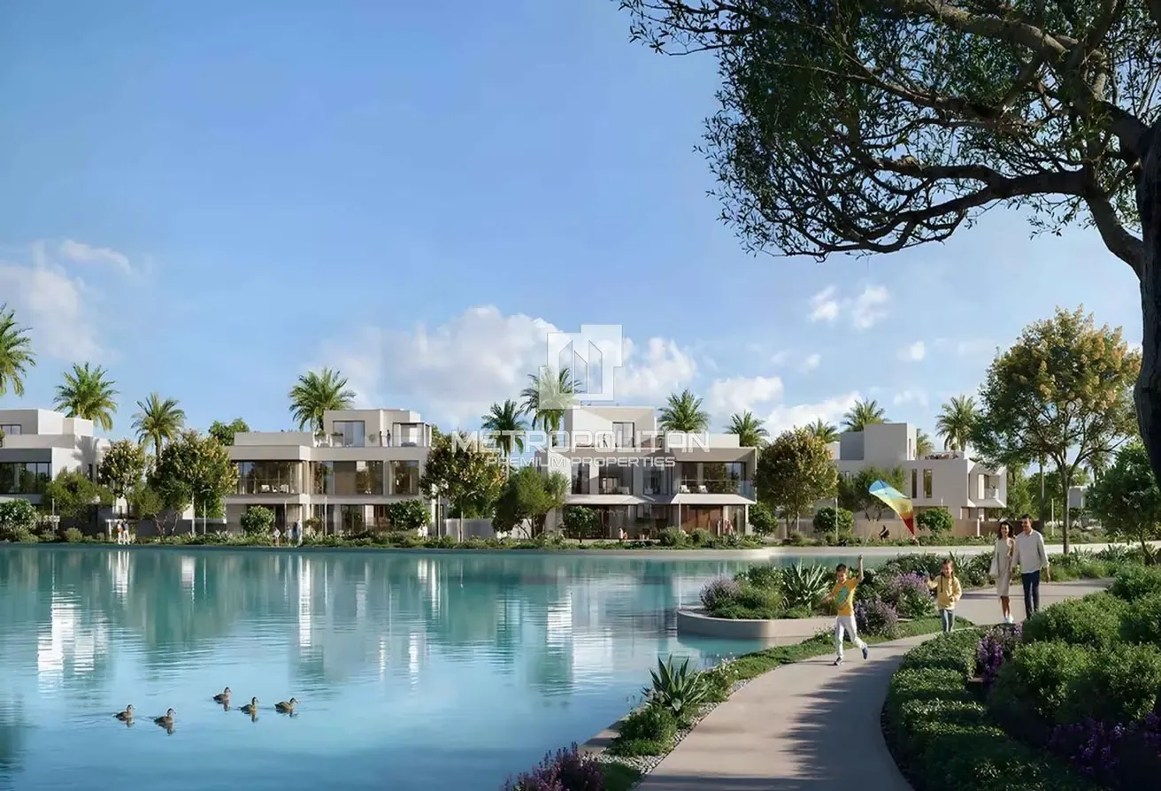 Corner Plot | Single Row | Close to Canal