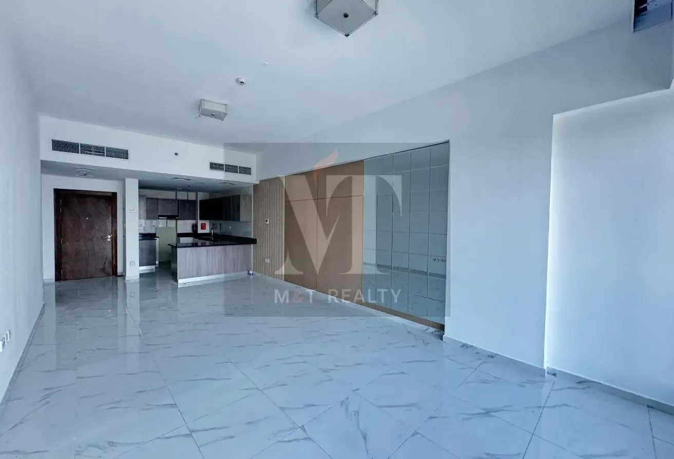 Near Metro| Vastu| Maids| Marina Skyline