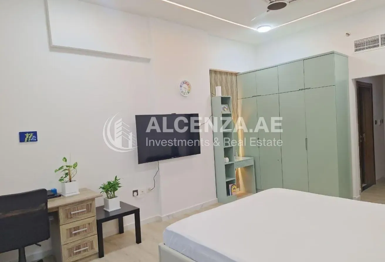 Fully Upgraded | 3BR + Maid | 3 Parking Spaces