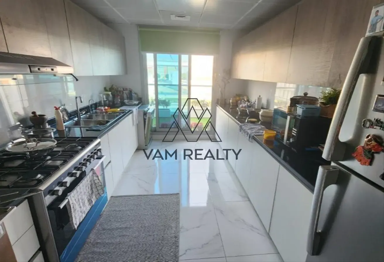 Huge 3 Bed + Maid | Close Kitchen | Near Metro