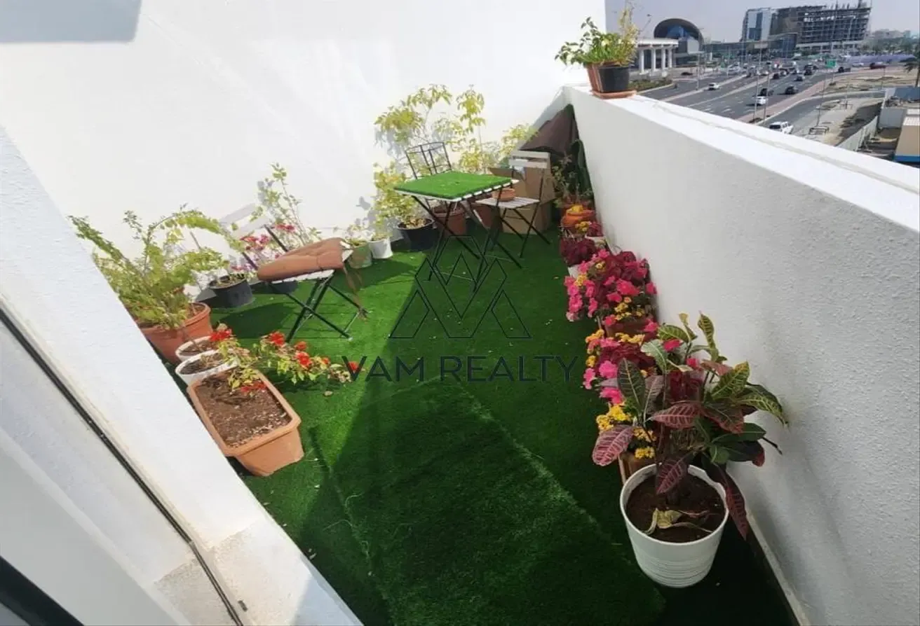 Huge 3 Bed + Maid | Close Kitchen | Near Metro
