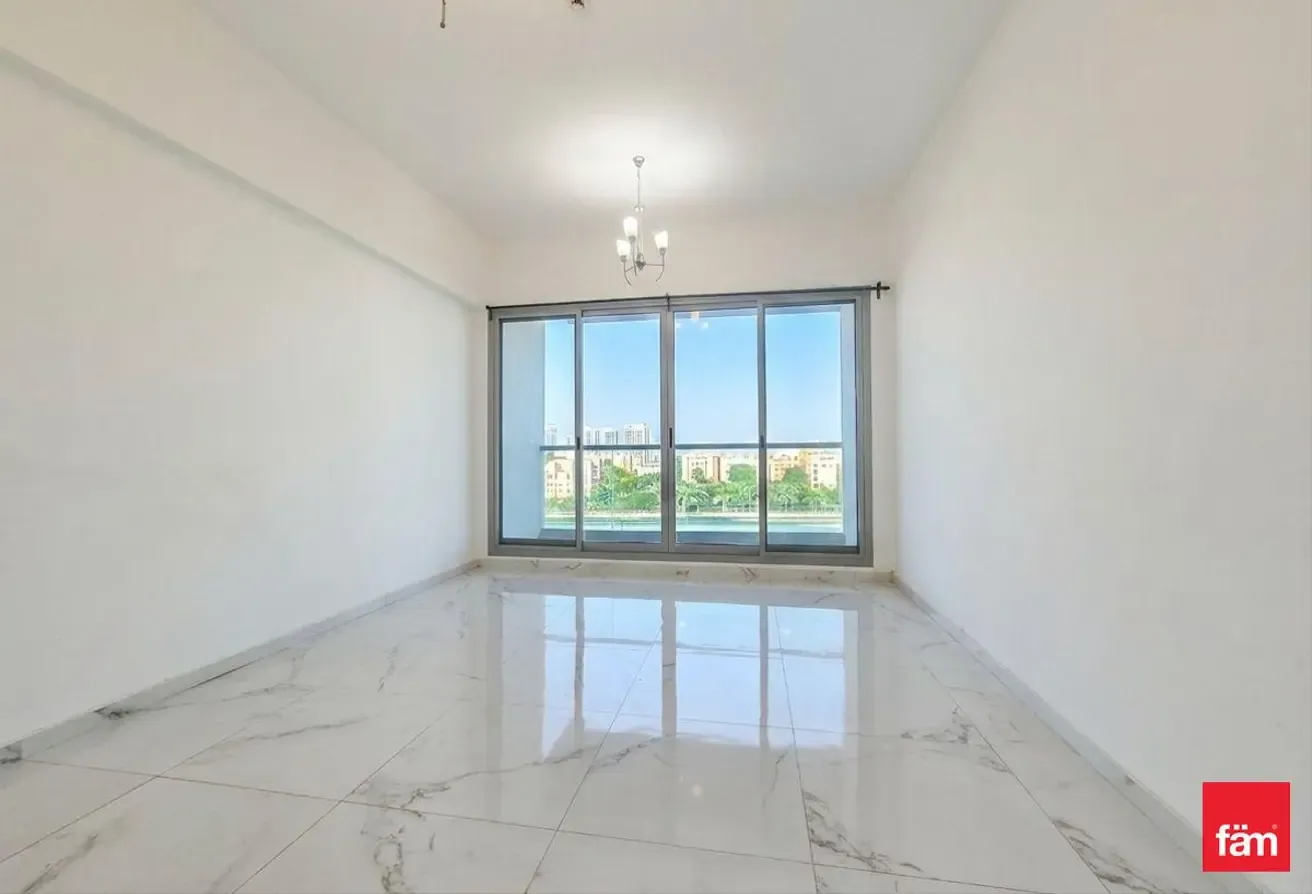 Motivated Seller| Spacious 2br+Maid | Open Kitchen
