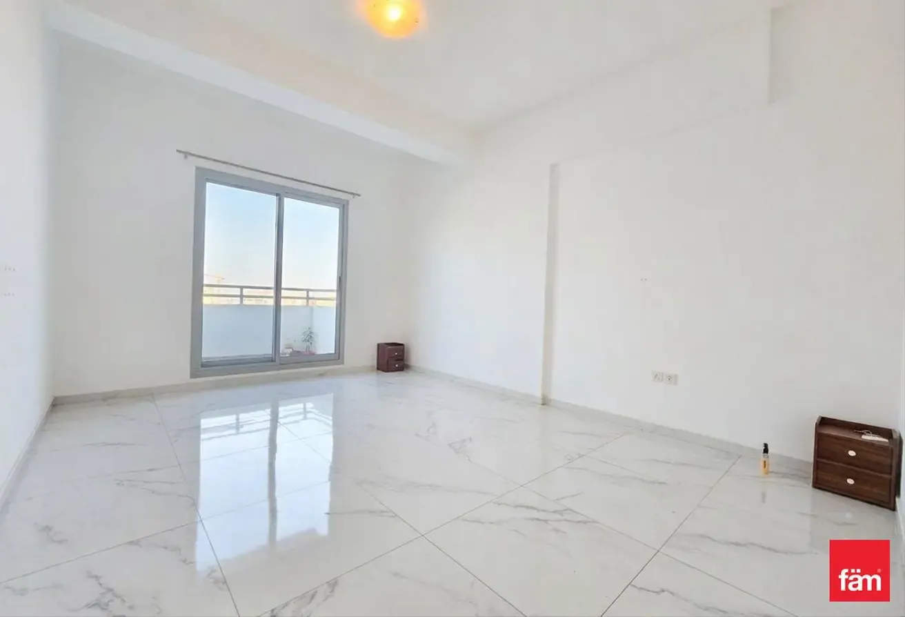 Motivated Seller| Spacious 2br+Maid | Open Kitchen