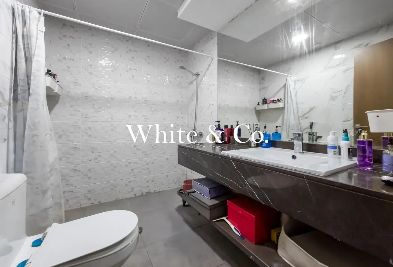 Vastu | Ready To Move | Directly on Metro