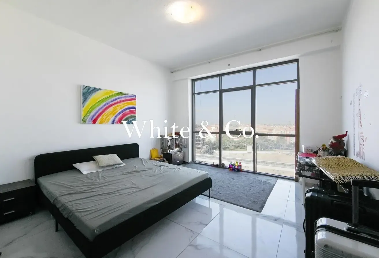 Vastu | Ready To Move | Directly on Metro