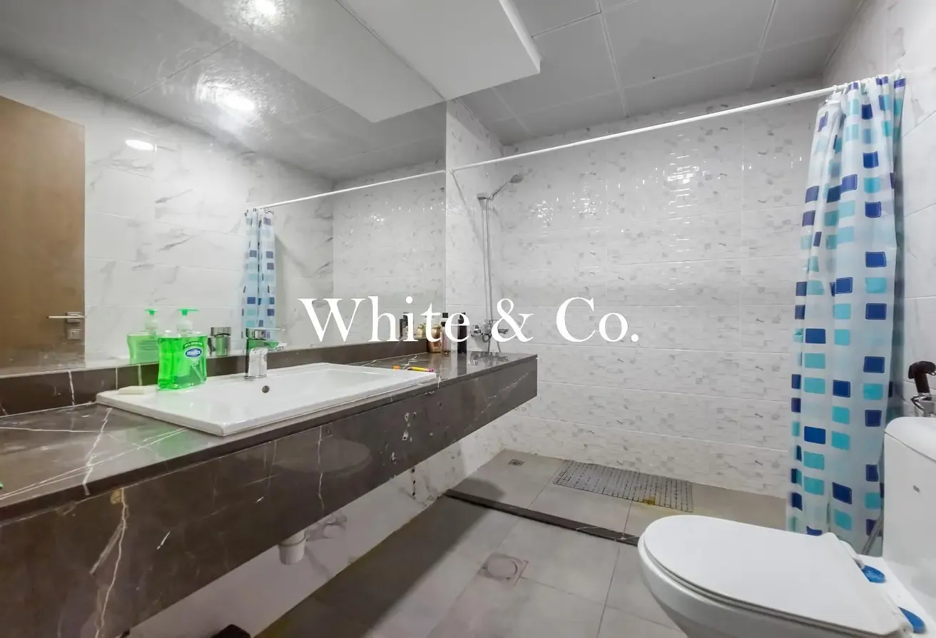 Vastu | Ready To Move | Directly on Metro