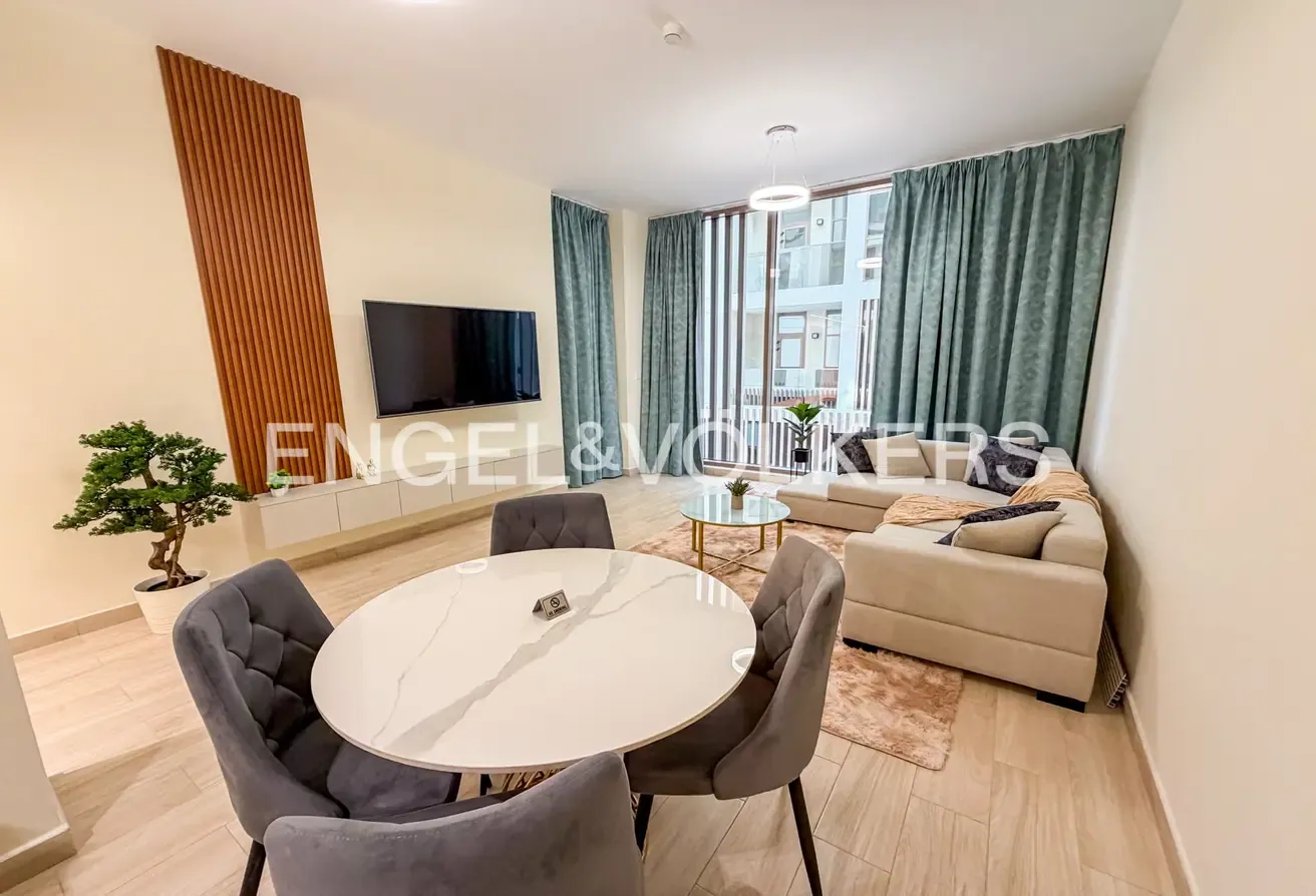 Vacant on Transfer | Corner Unit | Close to Exits