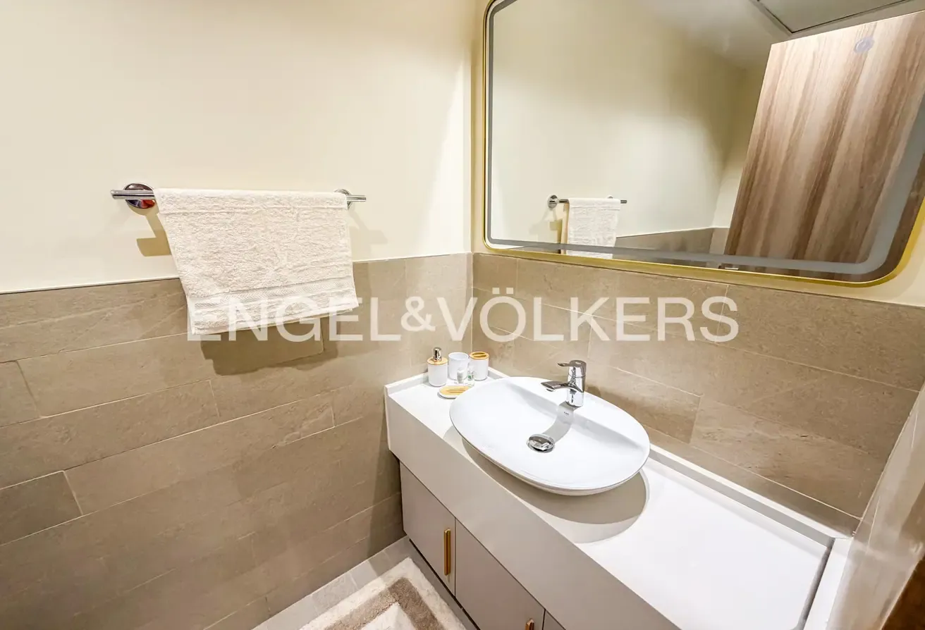 Vacant on Transfer | Corner Unit | Close to Exits
