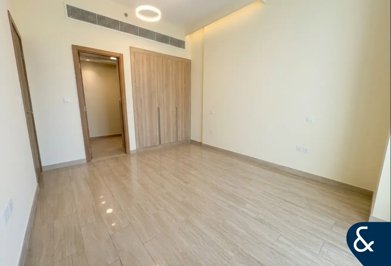 Brand New | Large Terrace | Vacant