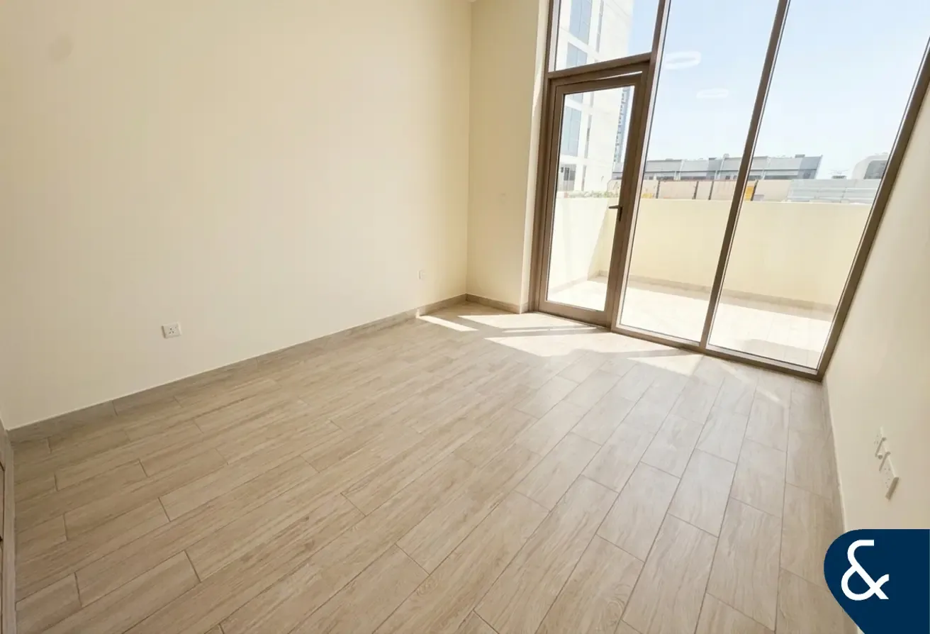 Brand New | Large Terrace | Vacant