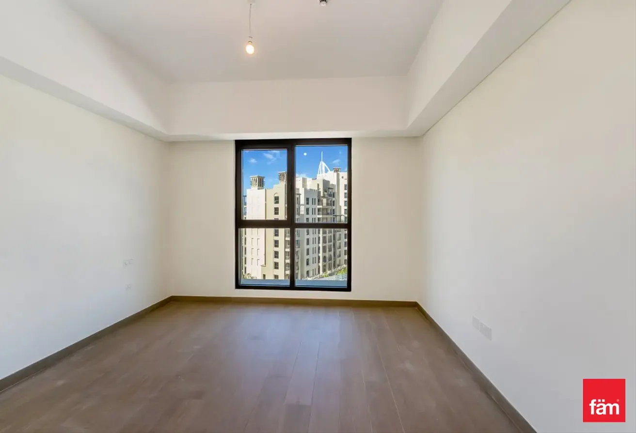 Spacious Layout | Park View | Brand New